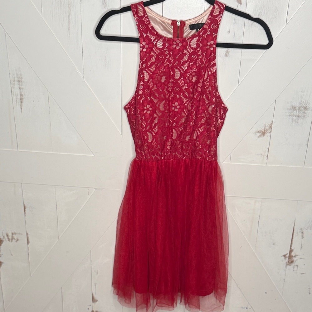 Elegant Red Lace Mini Dress